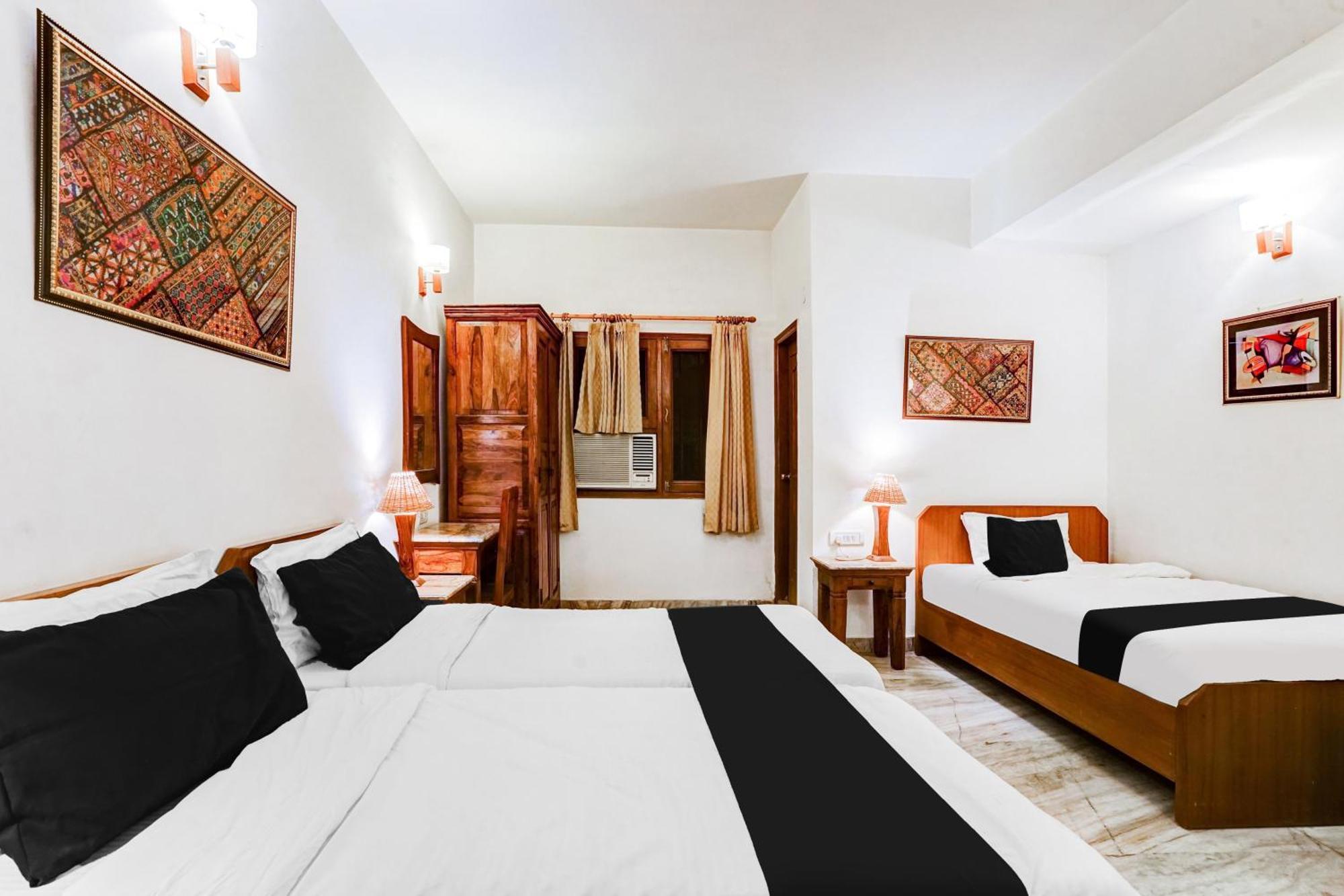 Super Hotel O Sansarchandra Road Formerly Luna Rosa Jaipur Buitenkant foto