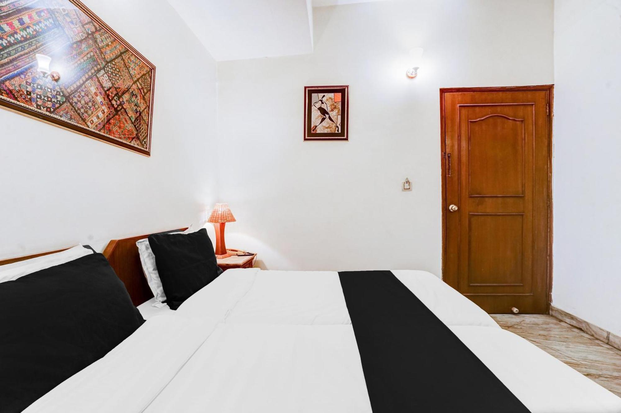 Super Hotel O Sansarchandra Road Formerly Luna Rosa Jaipur Buitenkant foto